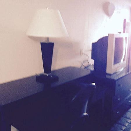 كيسيمي Budget Inn East المظهر الخارجي الصورة